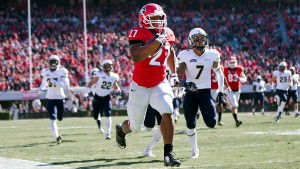 Georgia tailback Nick Chubb is ready to burst back onto the scene after a serious knee injury derailed his hot start to 2015. (John Bazemore/ AP Photo)