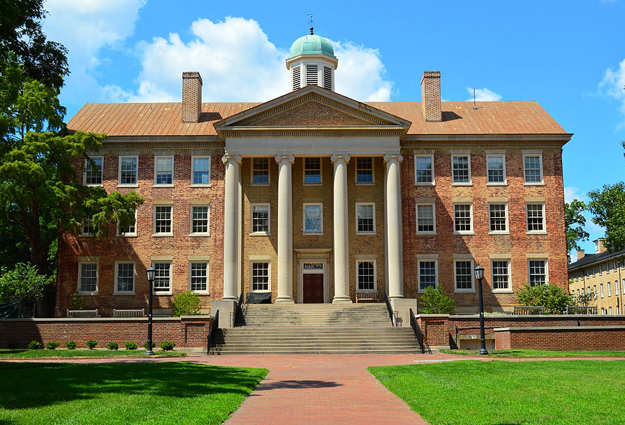 Former Faculty Want More Involvement In UNC
