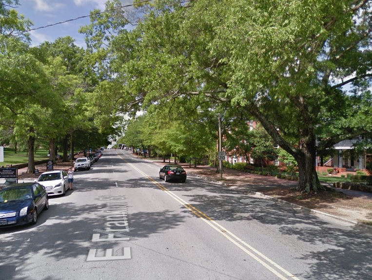 Lanes of Franklin Street Closing for Maintenance on Hazardous Tree