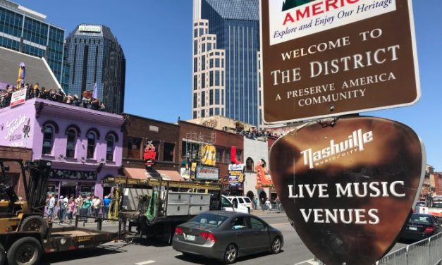 Commandments of Style — Destination: Nashville