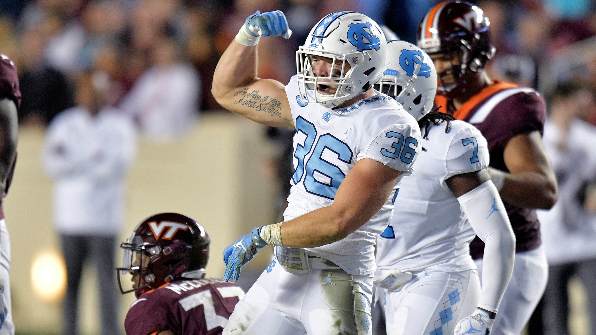 Washington Redskins Select Unc Lb Cole Holcomb In Fifth