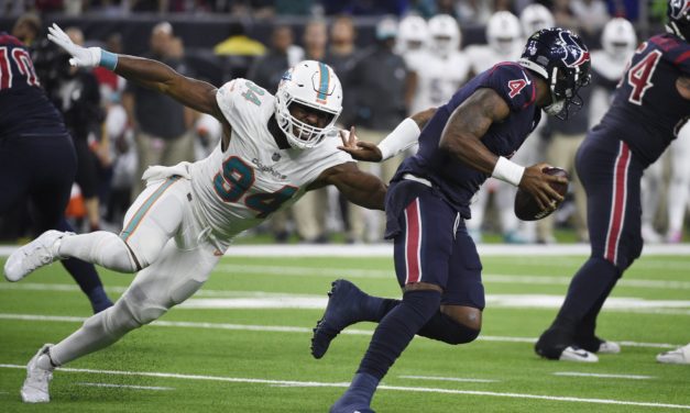 Former UNC Defensive End Robert Quinn Traded to Dallas Cowboys