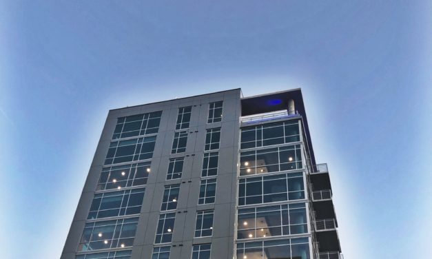 The Downtowner: The Urban Life Beckons