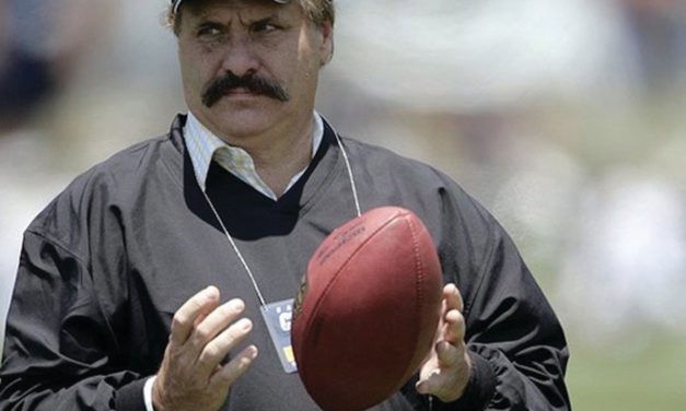 The Show-Runner: Governors Club Resident Made Super Bowls Smooth for 26 Years