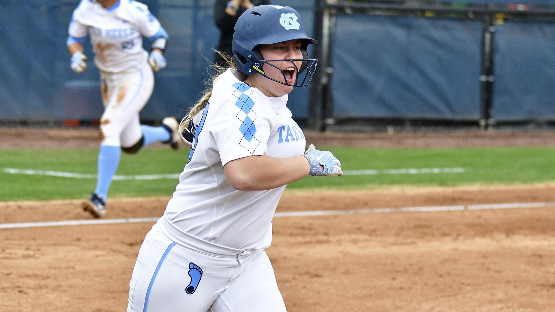 UNC Softball Wins 3 Straight, Beats No. 2 Alabama in Opening Tournament