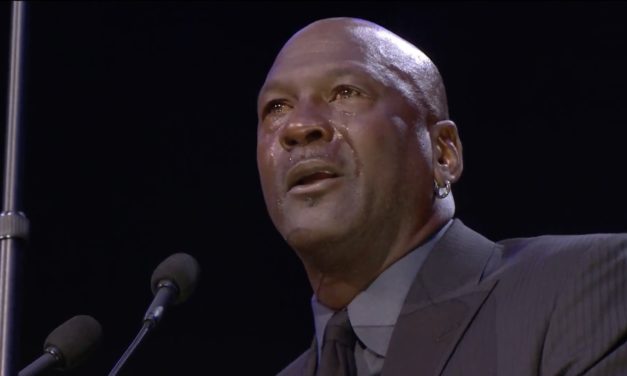 UNC Basketball, Michael Jordan Honor Kobe Bryant