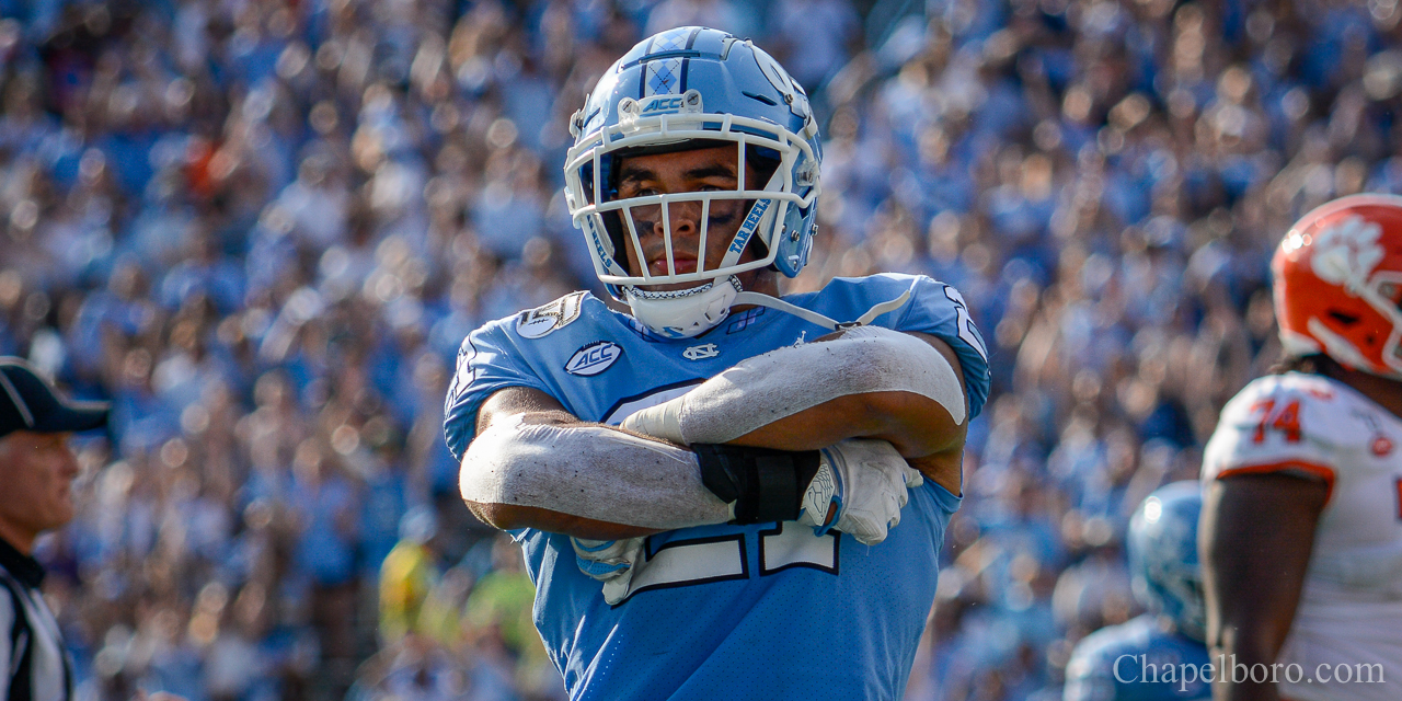 Chazz Surratt, Javonte Williams Named All-Americans by Sporting News