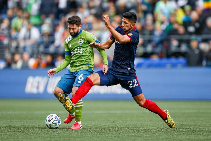 Former UNC Star Mauricio Pineda Scores First Career MLS Goal for Chicago Fire FC