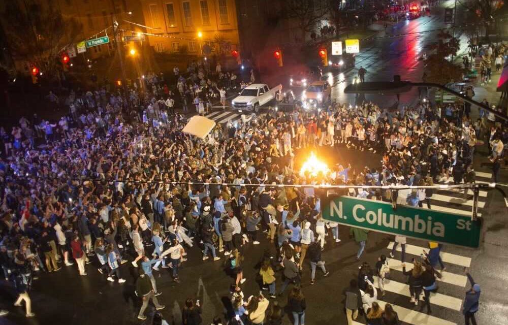 UNC, Chapel Hill Leaders Discourage Gathering Ahead of UNC-Duke Game