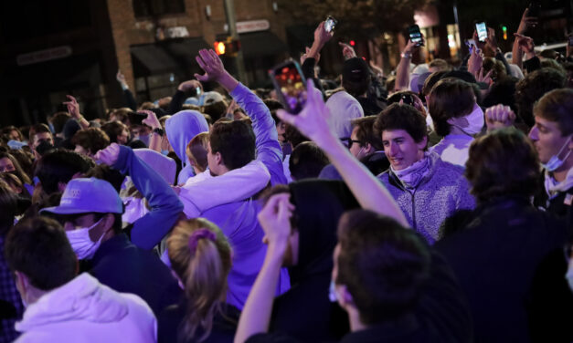 UNC Community Briefly Rushes Franklin Street Following Basketball’s Win
