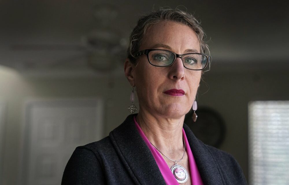 U.S. Female Firefighters Fight Discrimination with Lawsuits