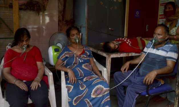‘Horrible’ Weeks Ahead as India’s Virus Catastrophe Worsens