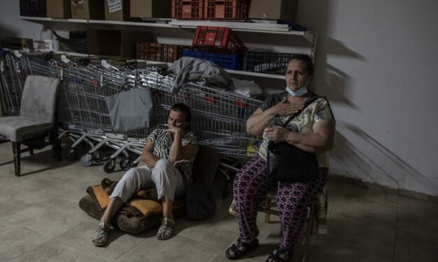 Strike From Gaza Kills 2 as Israel Topples 6-Story Building