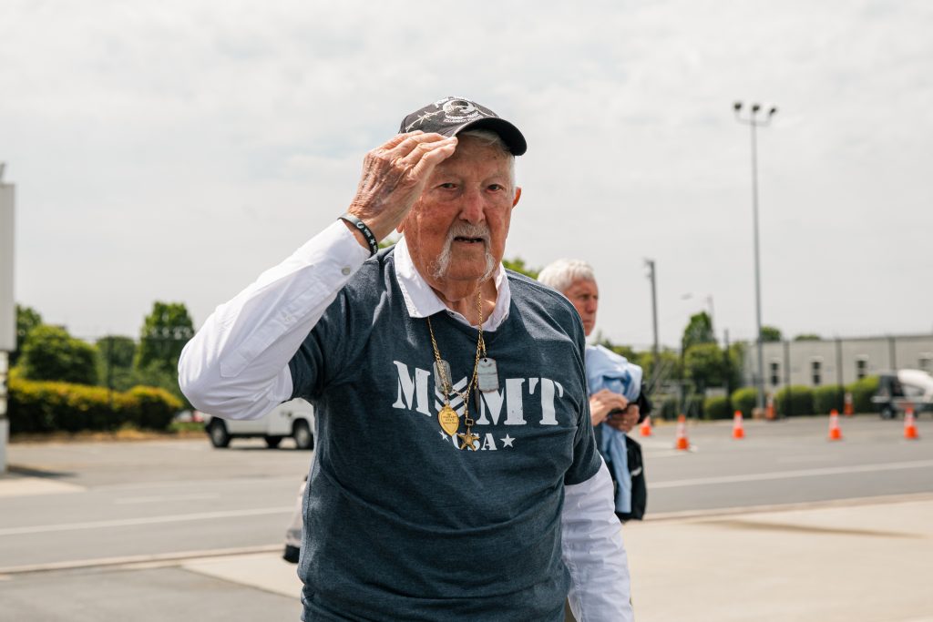 77 Years Later, a WWII Vet and Former POW Makes a Long-Awaited Trip to West Point - Vimarsana News