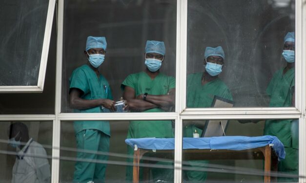 ‘This IS INSANE’: Africa Desperately Short Of COVID Vaccine