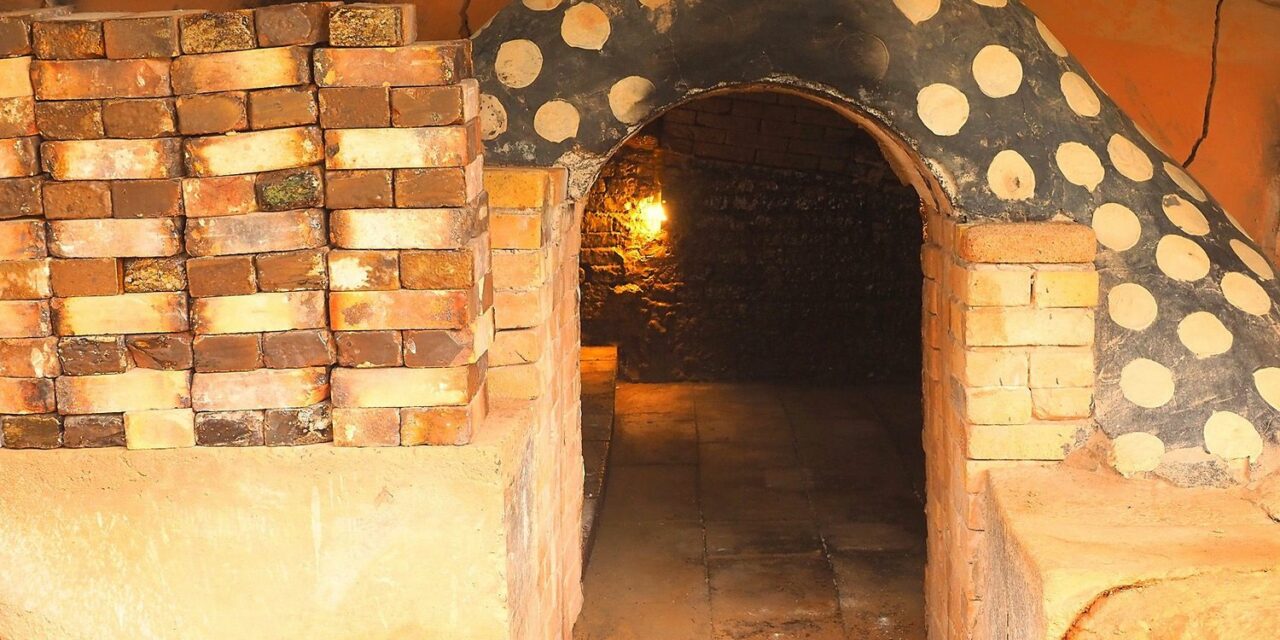 Local Potter Mark Hewitt Opens First Public Kiln Since COVID-19