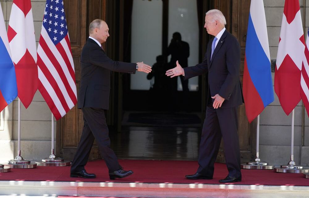 ‘Two Great Powers’: Biden, Putin Plunge Into Hours of Talks