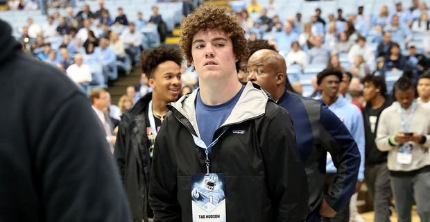 Four-Star QB Commits to UNC, Becomes First in 2023 Class