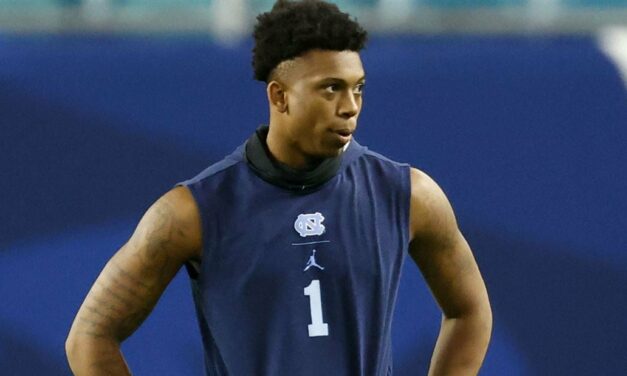 Sophomore Receiver Khafre Brown to Transfer from UNC Football