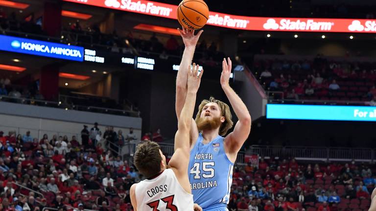 UNC Basketball Outlasts Louisville In Controversial Overtime Finish
