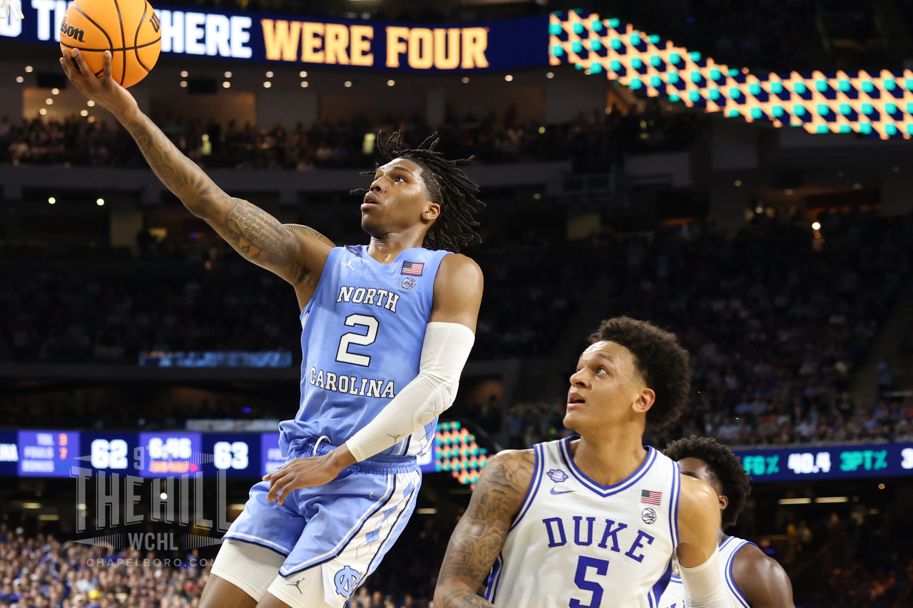 Duke upsets North Carolina with buzzer-beater 