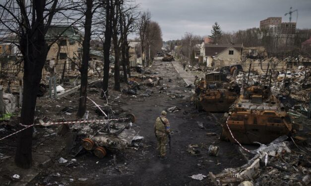 Ukraine Pleads for Weapons as Fight Looms on Eastern Front