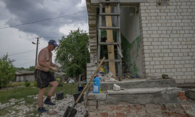 ‘We Cannot Pause Our Lives’: Ukrainians Begin Rebuilding
