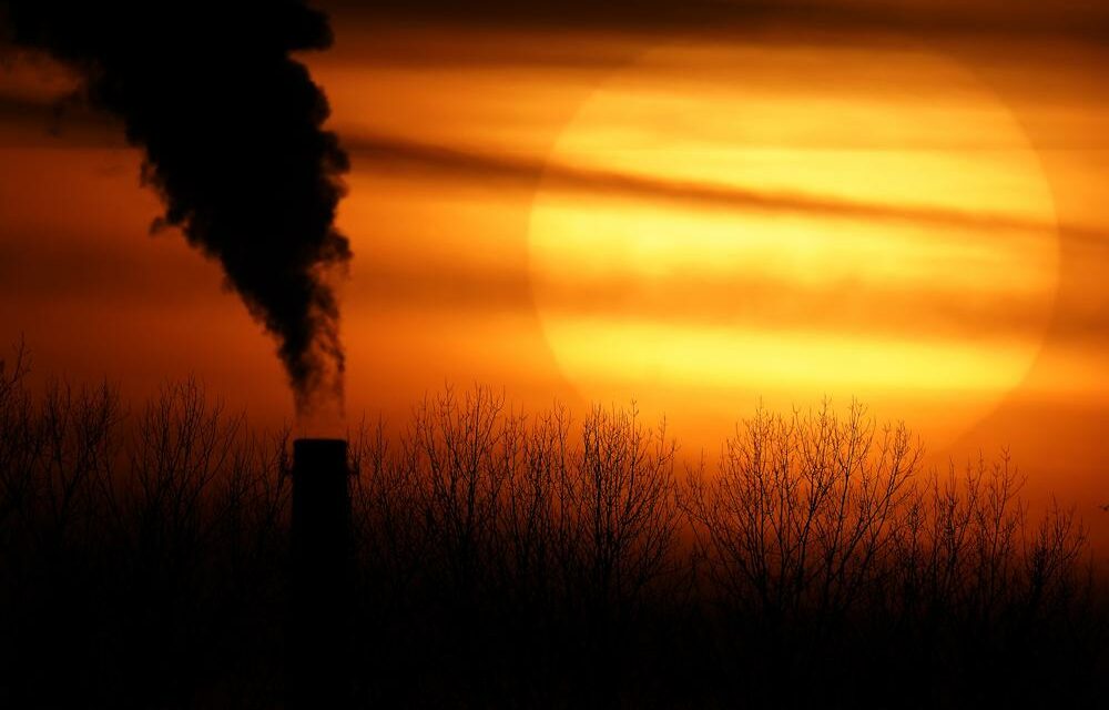 Supreme Court Limits EPA in Curbing Power Plant Emissions