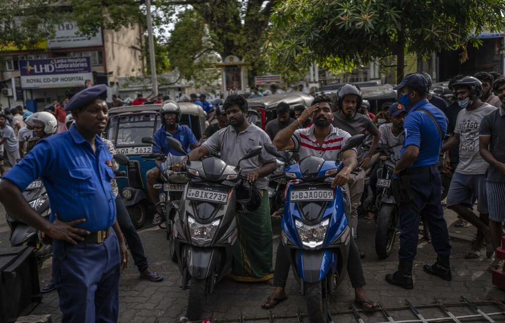 Sri Lanka’s Political Turmoil Sows Worries for Recovery