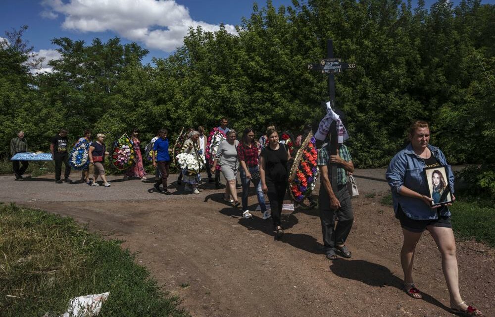 ‘The Money Is Gone’: Evacuated Ukrainians Forced to Return