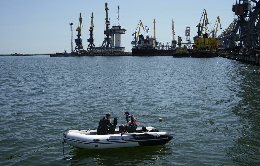 Risks, Mined Waters Slow Rush To Extract Grains From Ukraine
