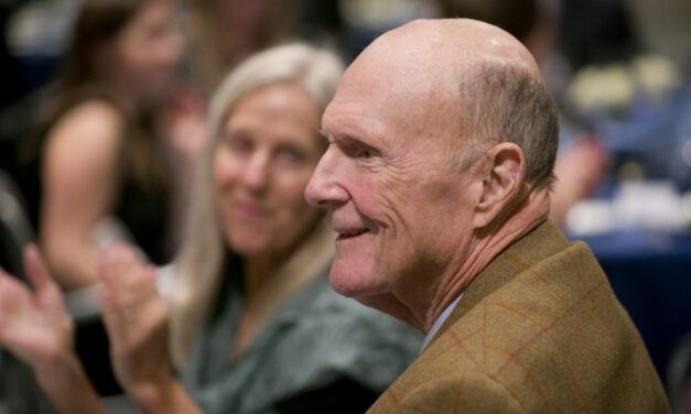 Founder of Prestigious UNC-Duke Scholarship Program Dies at 90
