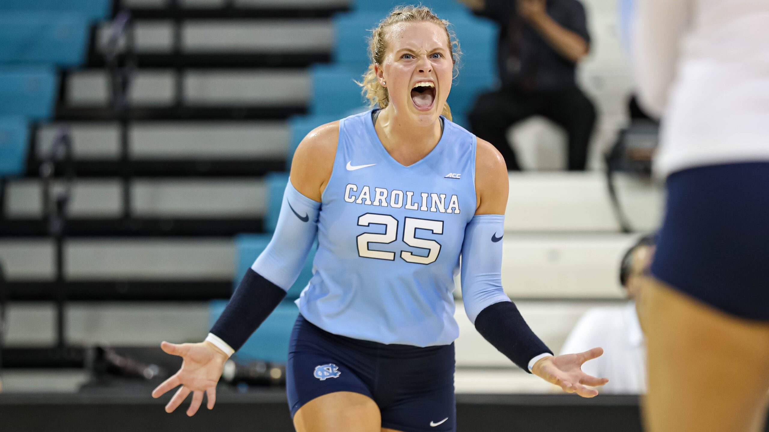 UNC Volleyball Defeats Charlotte For Third Straight Win