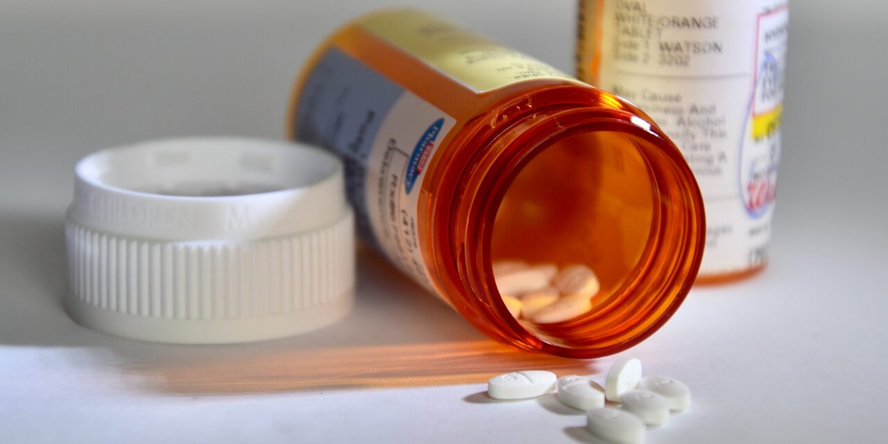 UNC Experts Present Efforts to Combat Opioid-Related Deaths in Campus Community