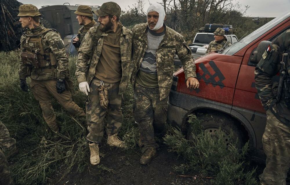 Ukraine Piles Pressure on Retreating Russian Troops