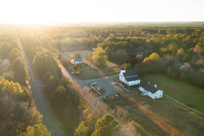 Despite Threats, Merry Oaks Community Persists