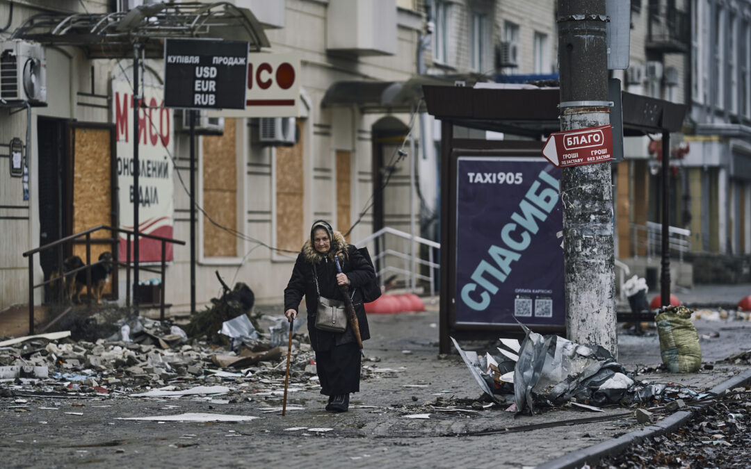 Ukraine Unyielding in Bakhmut as Russian Troops Close In