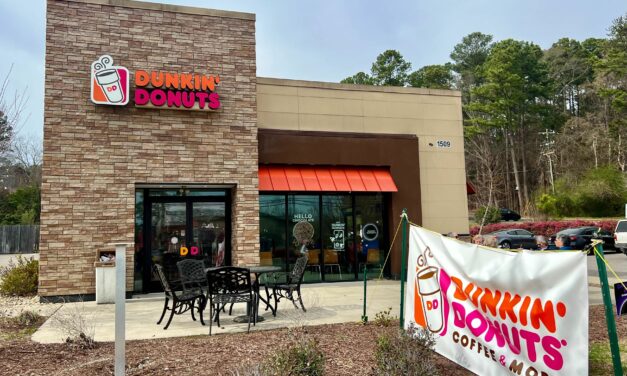 Chapel Hill Dunkin’ Approved for Drive-Thru Window