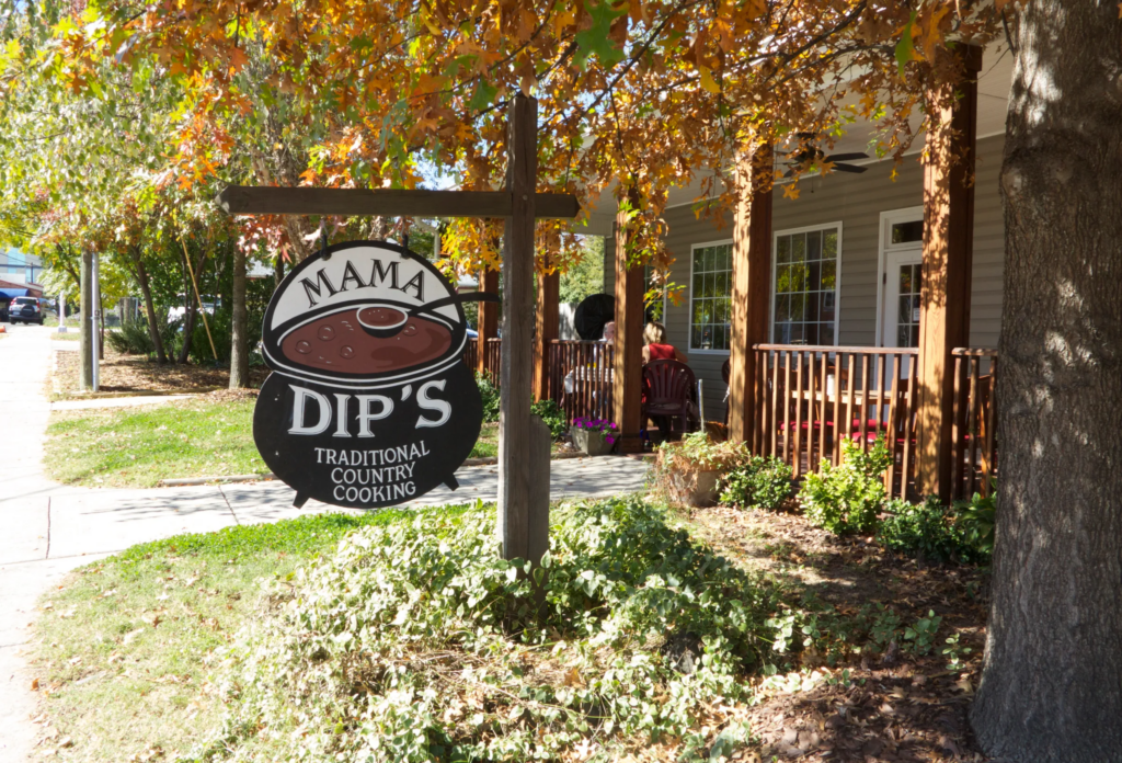 &lsquo;The Joy of Feeding Chapel Hill&rsquo;: Mama Dip&rsquo;s Kitchen Permanently Closes