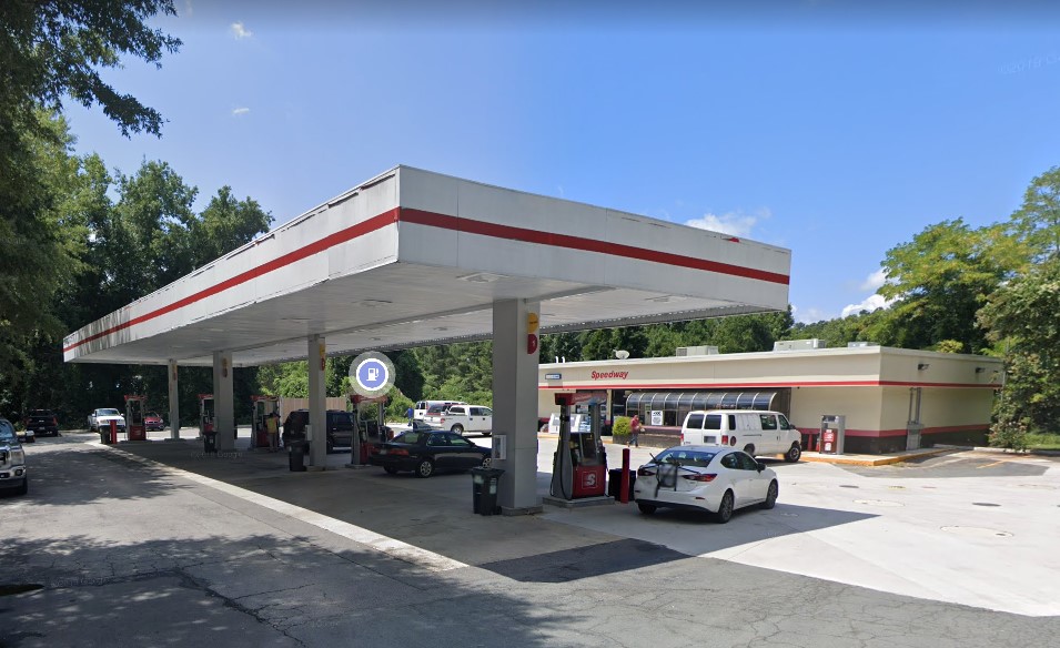 Police: Chapel Hill Gas Station Robbed Early Friday Morning
