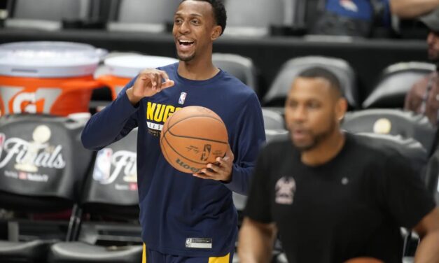 Holding Court: 13 Years, 13 Teams for Ish Smith