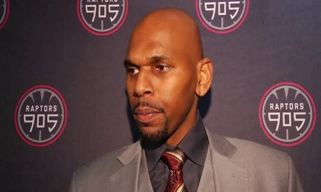 New York Knicks Interested in Jerry Stackhouse, Kenny Smith Among Others for Vacant Head Coach Position