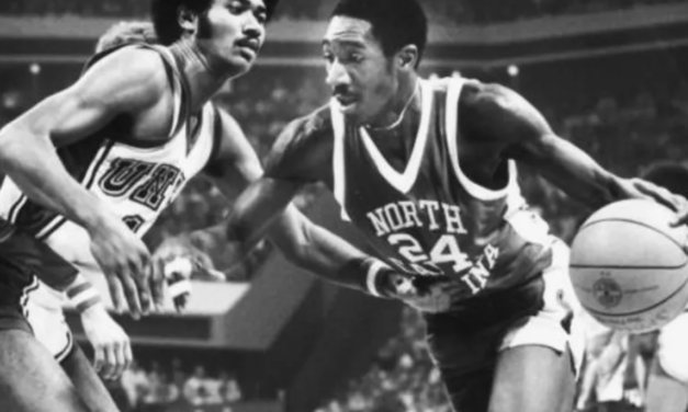 UNC Men’s Basketball Legends Vince Carter, Walter Davis Elected to Naismith Basketball Hall of Fame