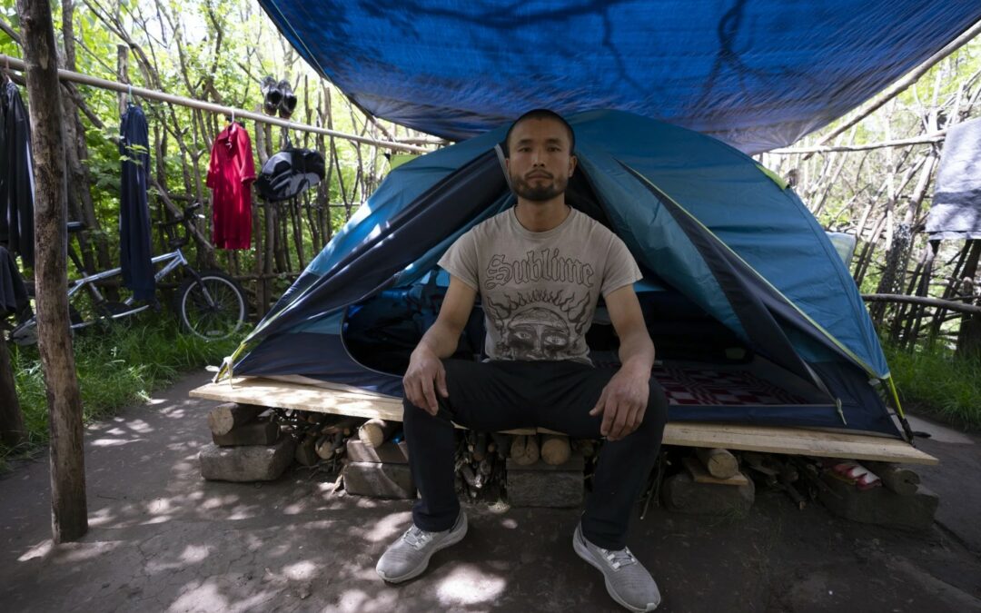 Trump Suggests Chinese Migrants Are in the US to Build an ‘Army.’ The Migrants Tell Another Story