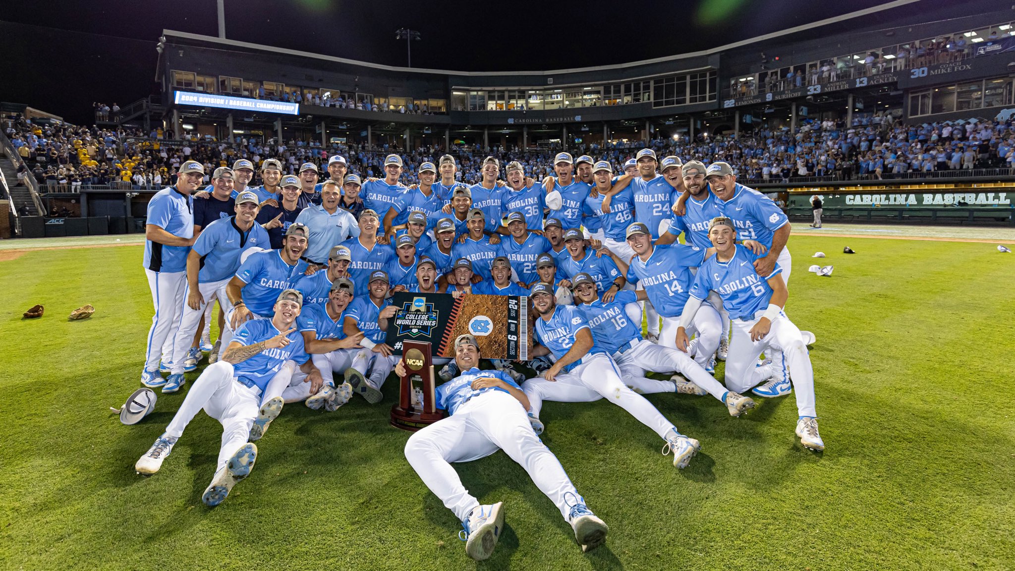 UNC Baseball Beats West Virginia in Super Regionals, Advances to Men's ...