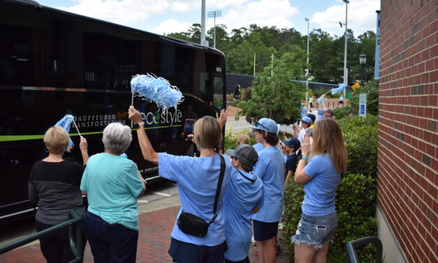 LOOK: UNC Fans Send Diamond Heels Off to Men’s College World Series