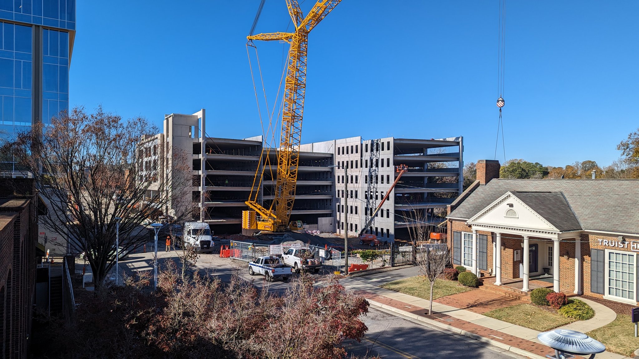 chapelhilleastrosemarystreetparkingdeckconstruction112723