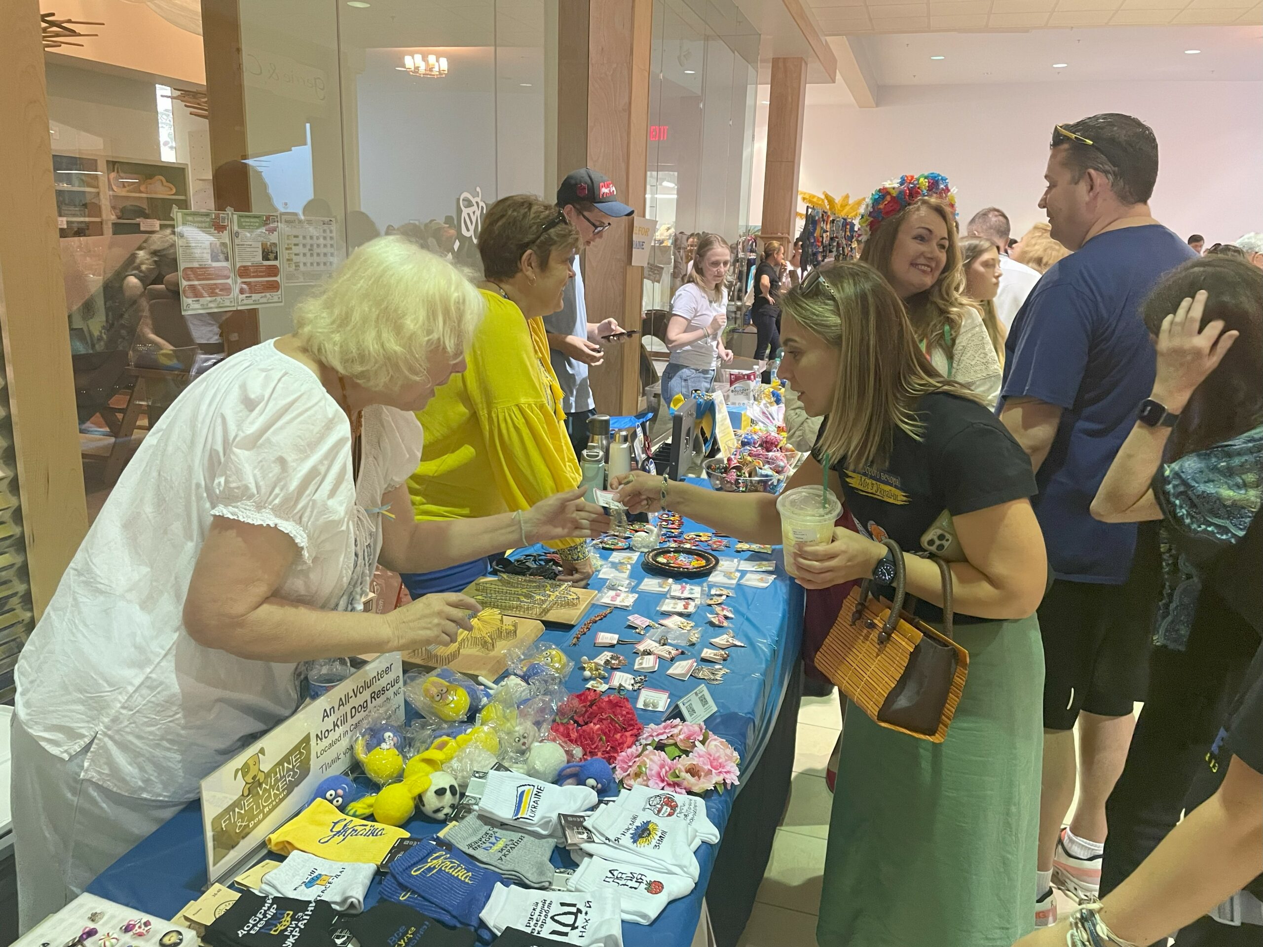 Local Ukrainian Community Gathers to Celebrate Independence Day, Support War Effort