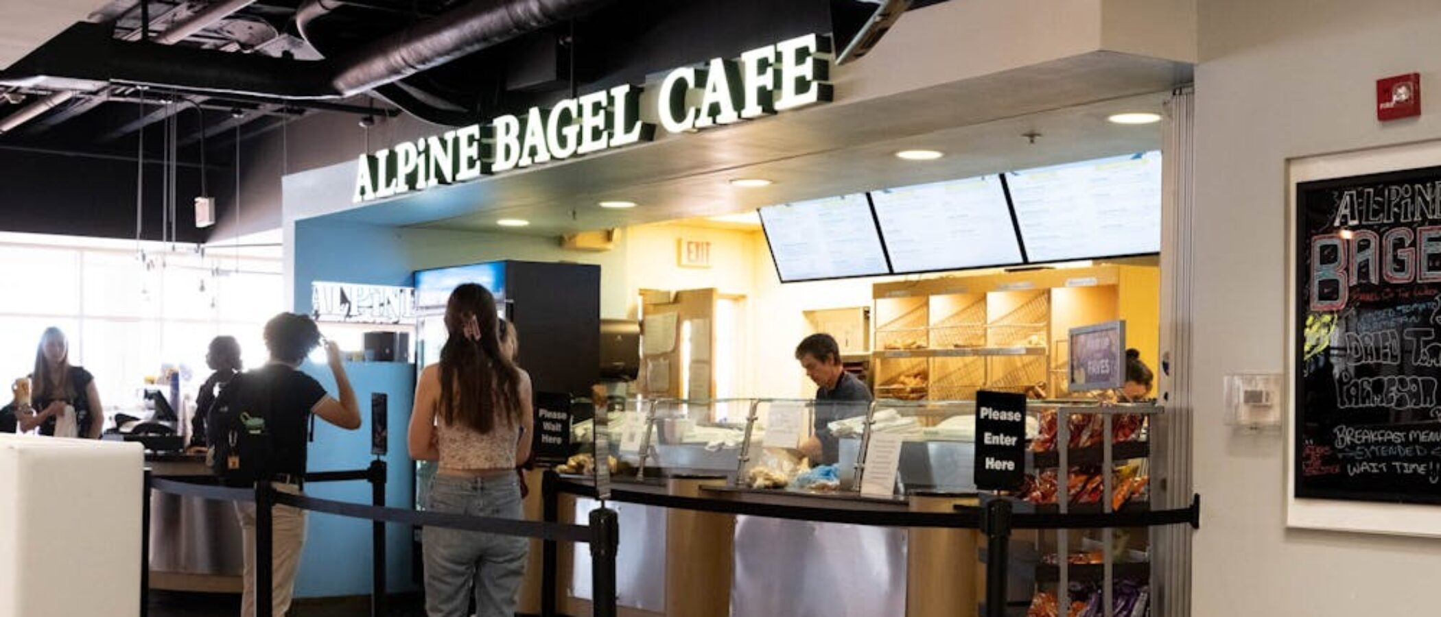 Alpine Bagel Cafe Set to Close in UNC’s Student Union