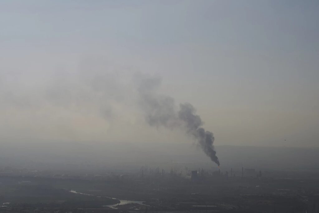 iran missile strike israel oil refinery haifa smoke 061625 AP PHOTO ...